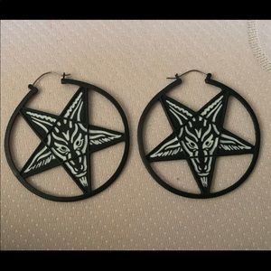 Metal Coat Pentagram Earrings
